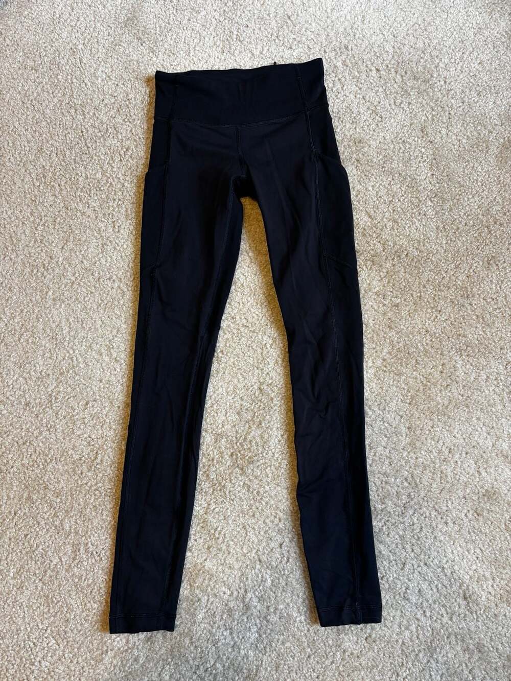 Lululemon Speed Up Tight 28" Full-On Luxtreme Black Size 2